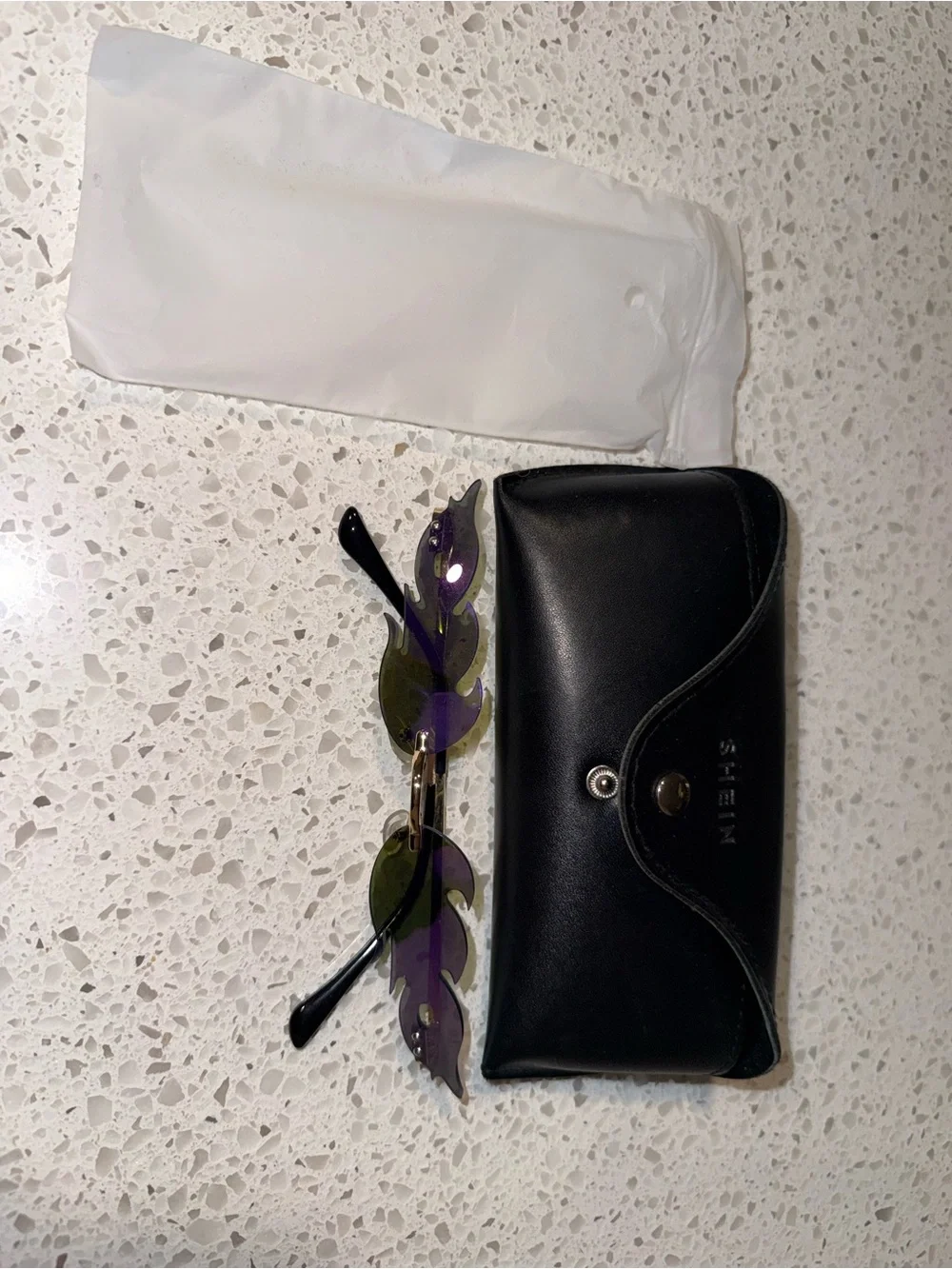 SHEIN Flame Rimless Sunglasses with Black Case - Purple & Olive Lenses